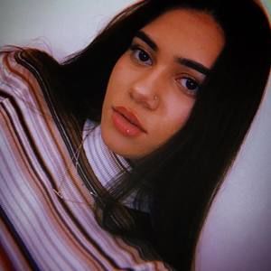 Meet your Posher, Angelica